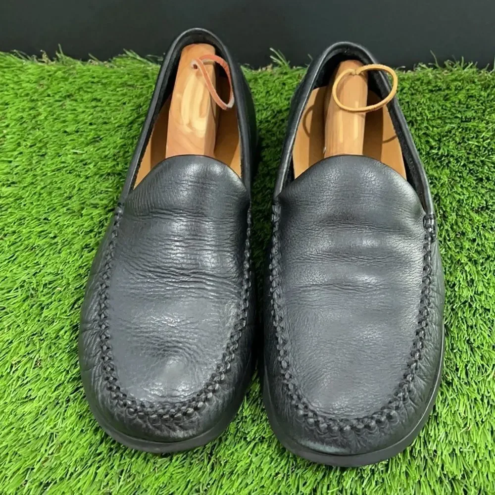 The Walking Company Black Loafers